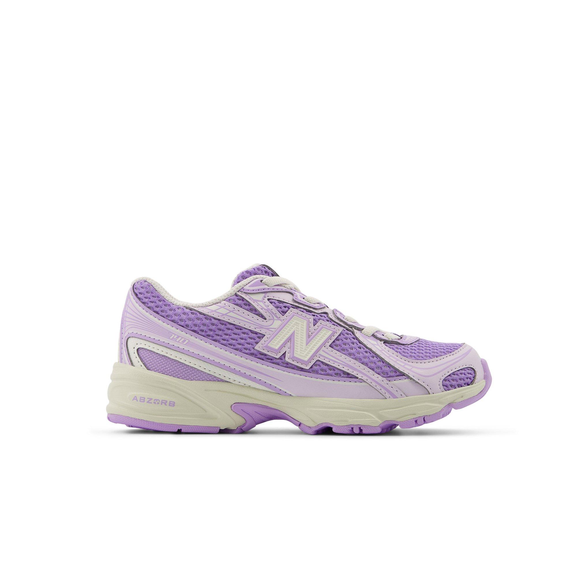 New Balance 740 